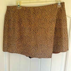 Cheetah skort in perfect condition and true to size